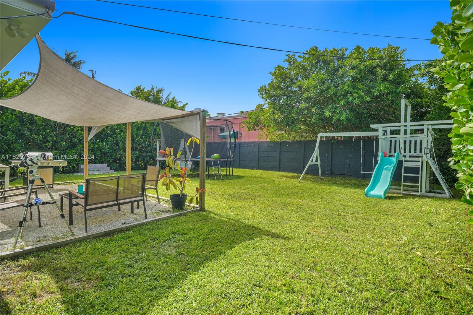 LAKE HEIGHTS - Residential
