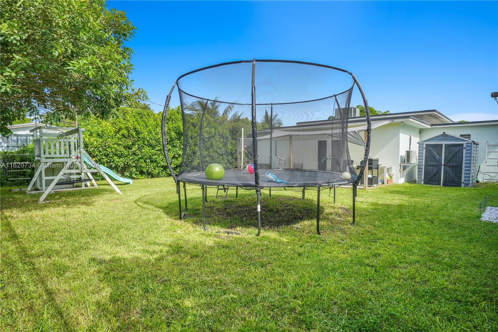 LAKE HEIGHTS - Residential