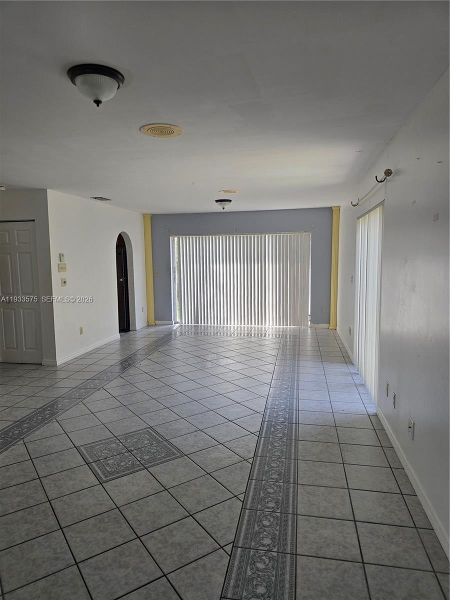 DEERWOOD VILLAS SEC 1 - Residential