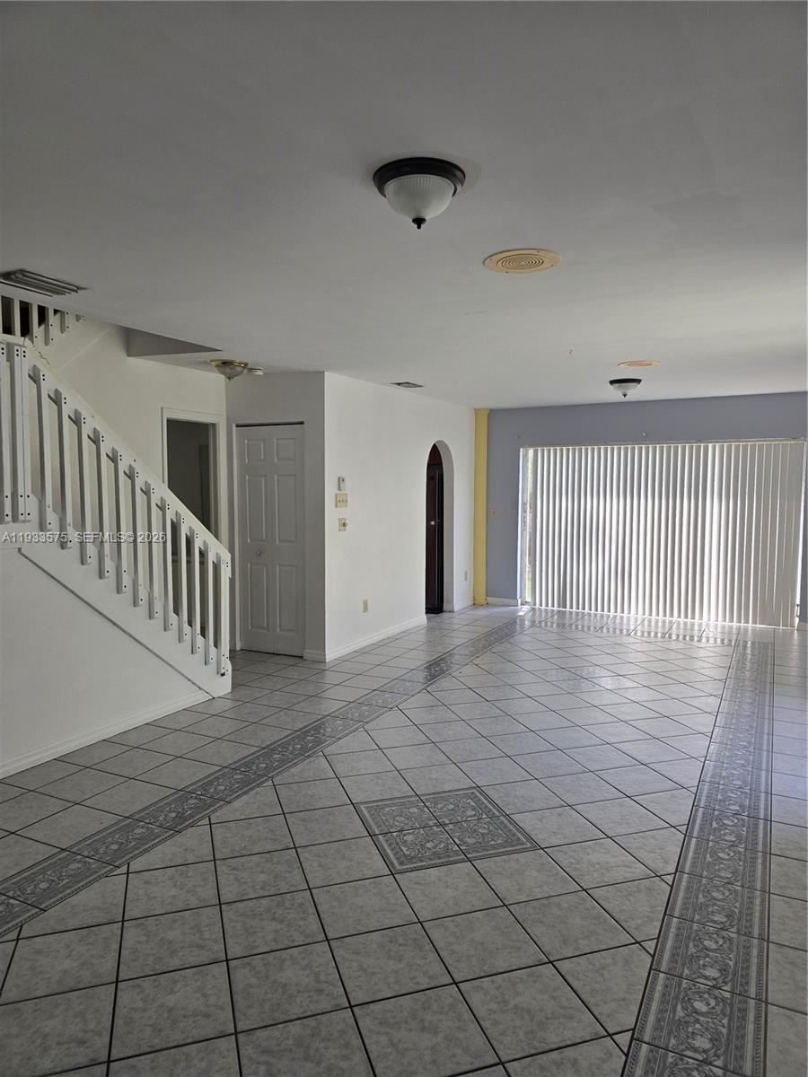 DEERWOOD VILLAS SEC 1 - Residential