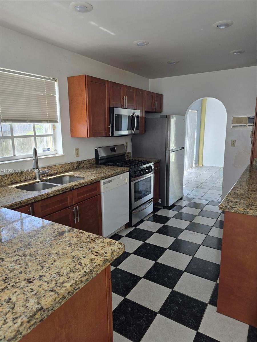 DEERWOOD VILLAS SEC 1 - Residential