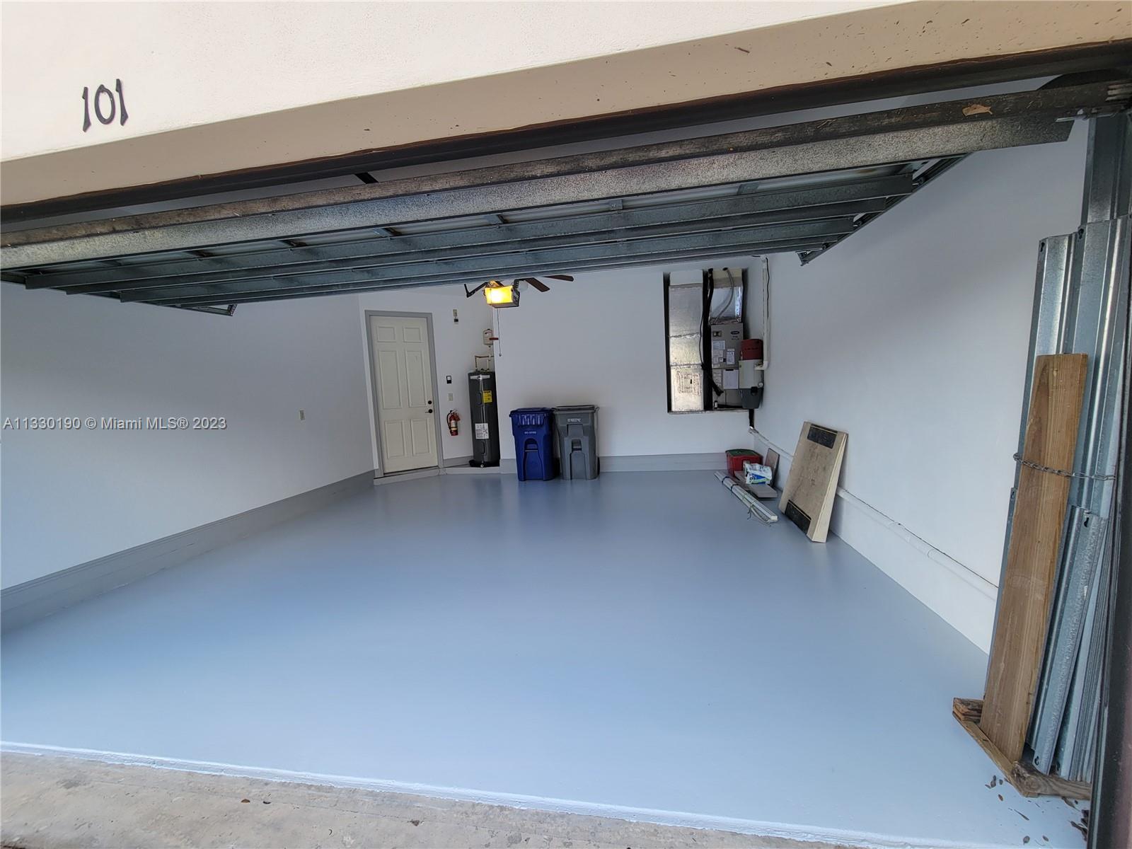 FOXWOOD SUB - Residential Lease