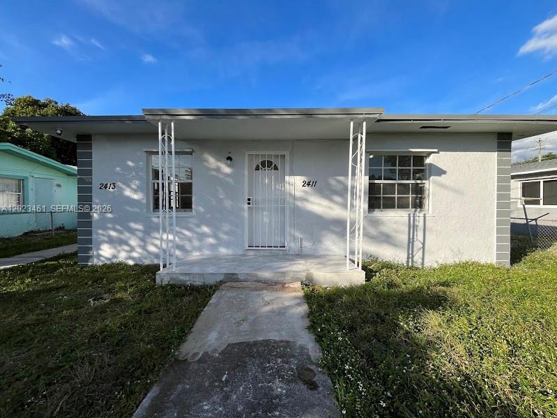 Prime Miami duplex opportunity in a rapidly growing, centrally located area with easy access to major highways, shopping, dining, and everyday conveniences. Just minutes from Northside Shopping Center, and popular local restaurants, this location continues to attract strong demand and long-term growth.
This well-maintained property features two spacious 2-bedroom, 1-bath units with separate electric meters and long-term tenants already in place, offering a true turnkey setup.
Perfect for investors seeking a solid addition to their portfolio, or first-time buyers looking to live in one unit and rent the other to help offset living costs.
A rare opportunity in a high-demand Miami area with strong upside potential for both income and future appreciation.