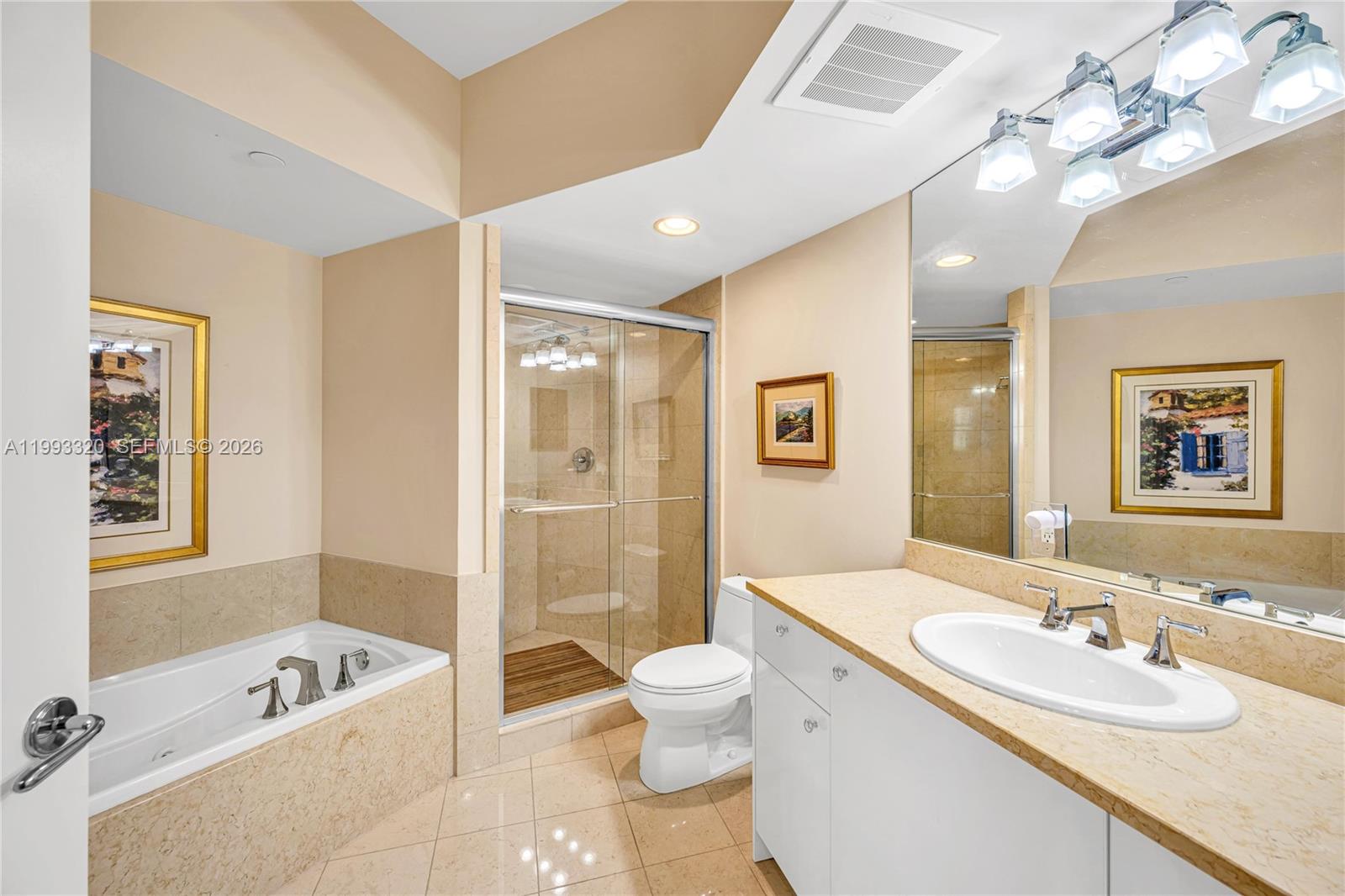 TURNBERRY VLG NO TOWER CO - Residential
