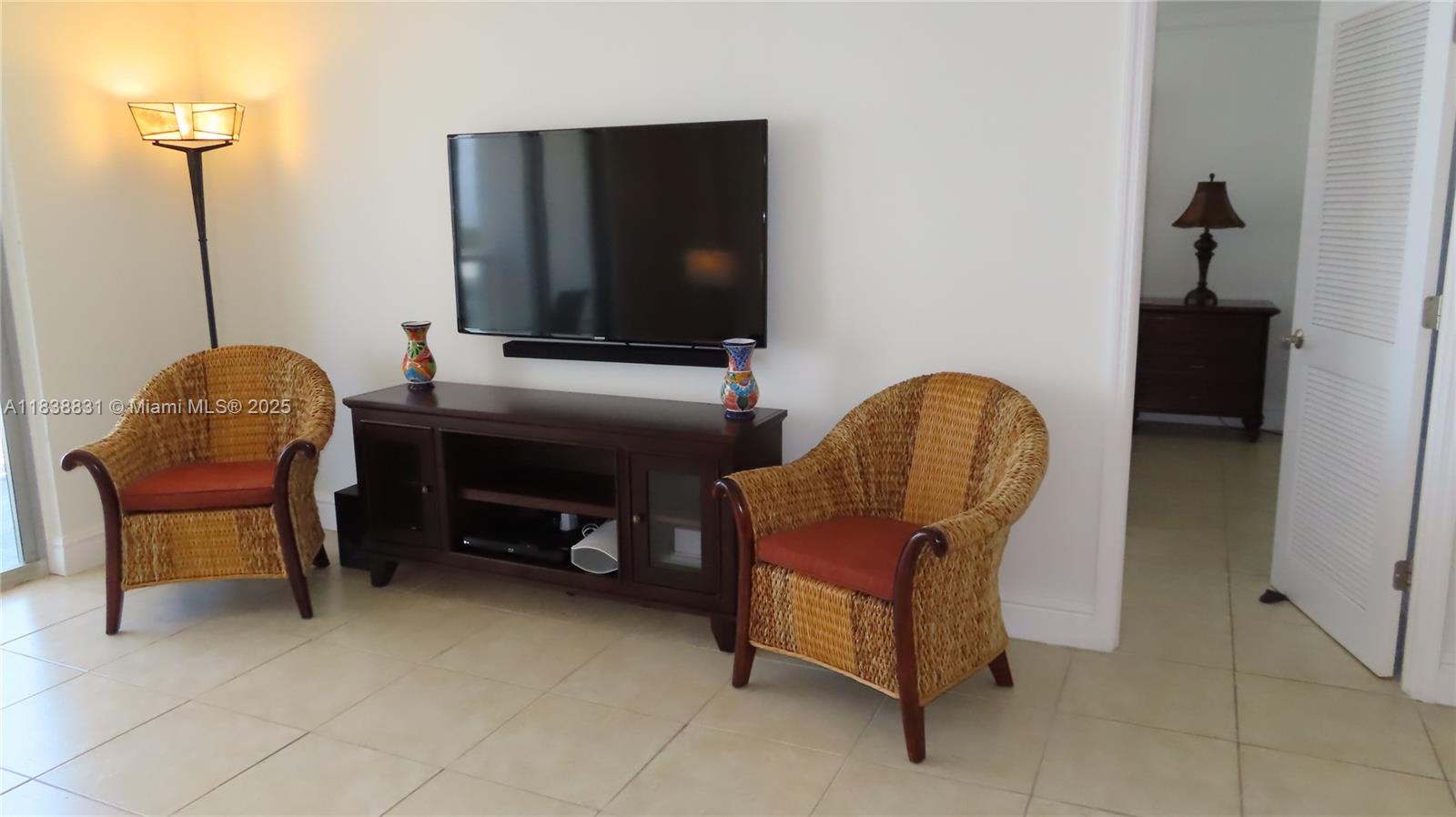 ARLEN BEACH CONDO - Residential Lease