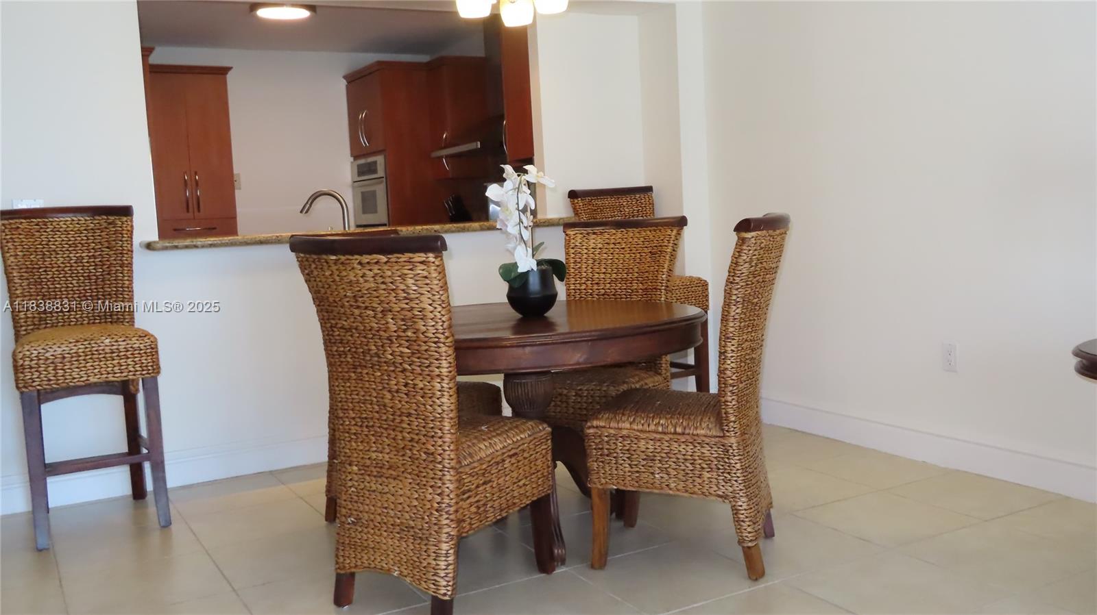 ARLEN BEACH CONDO - Residential Lease