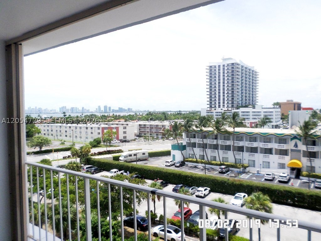 KENNEDY HOUSE CONDO - Residential
