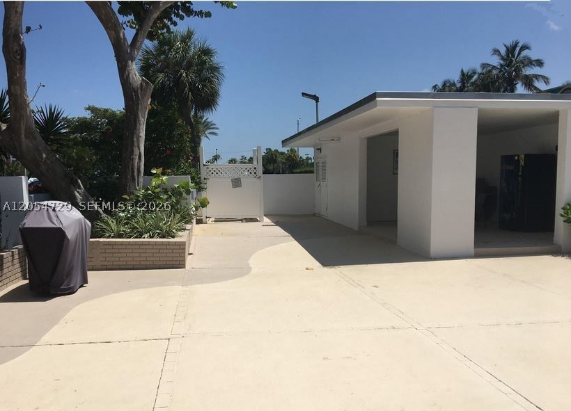 KENNEDY HOUSE CONDO - Residential