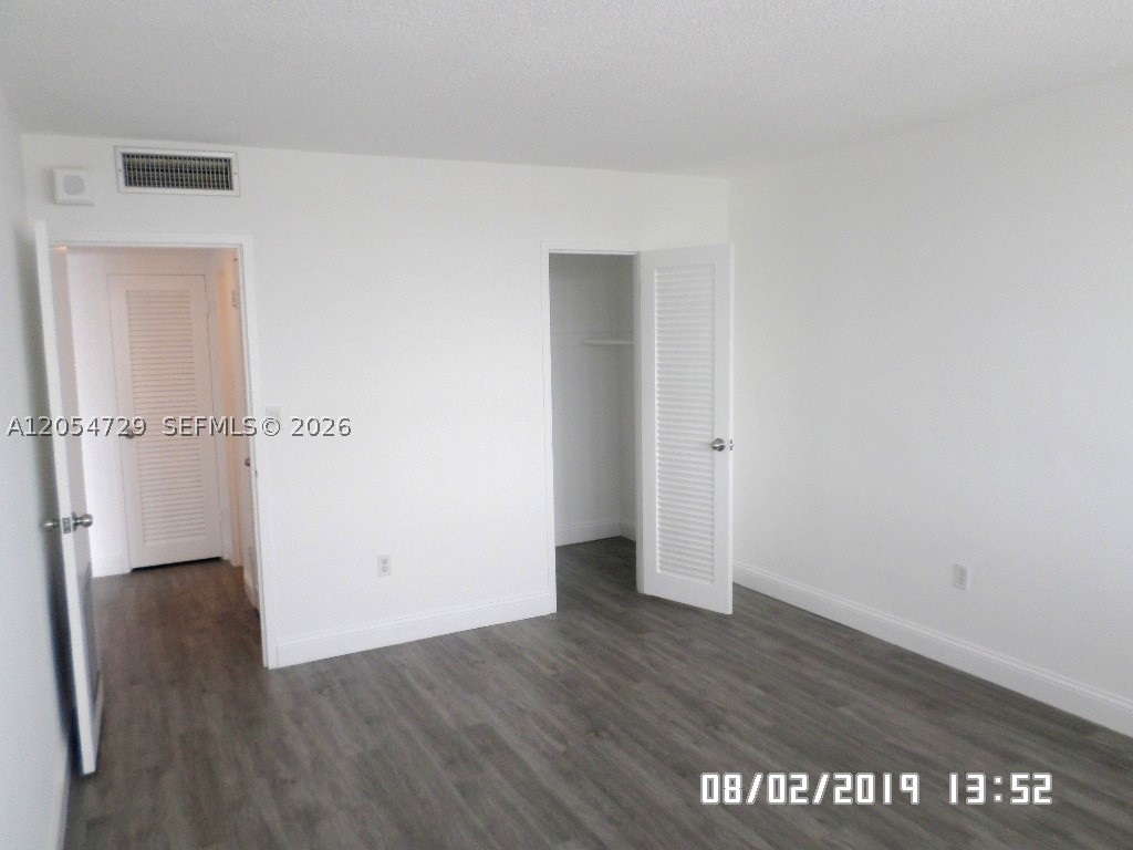 KENNEDY HOUSE CONDO - Residential