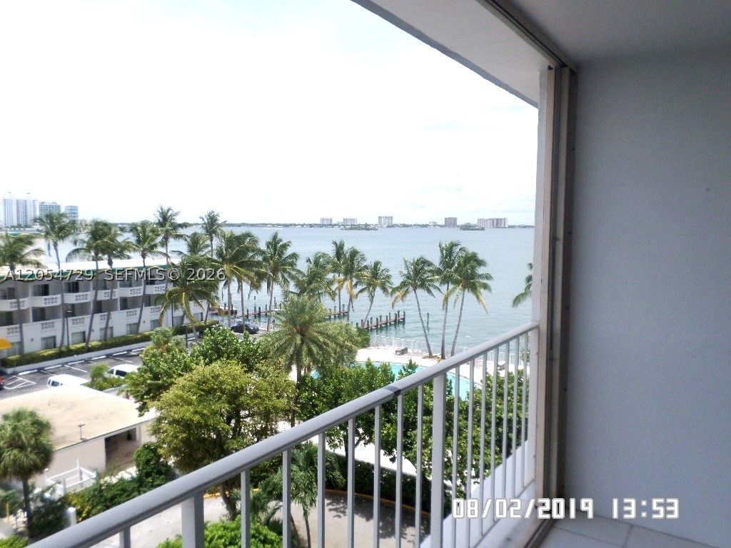 KENNEDY HOUSE CONDO - Residential