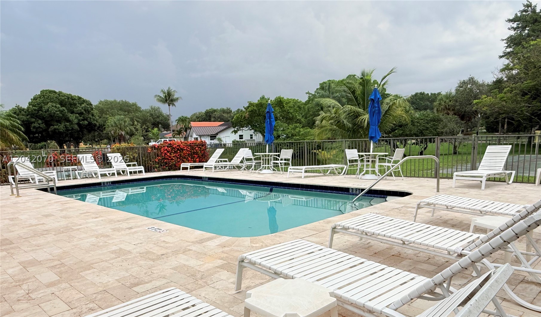 JACARANDA VILLAS NO 2 CON - Residential
