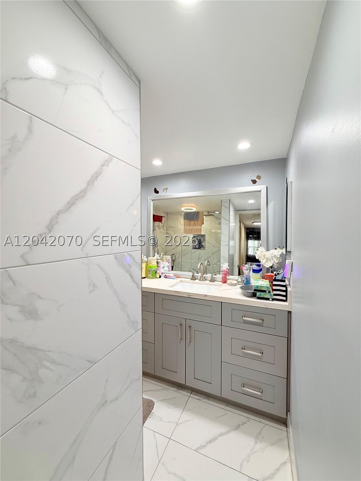 JACARANDA VILLAS NO 2 CON - Residential