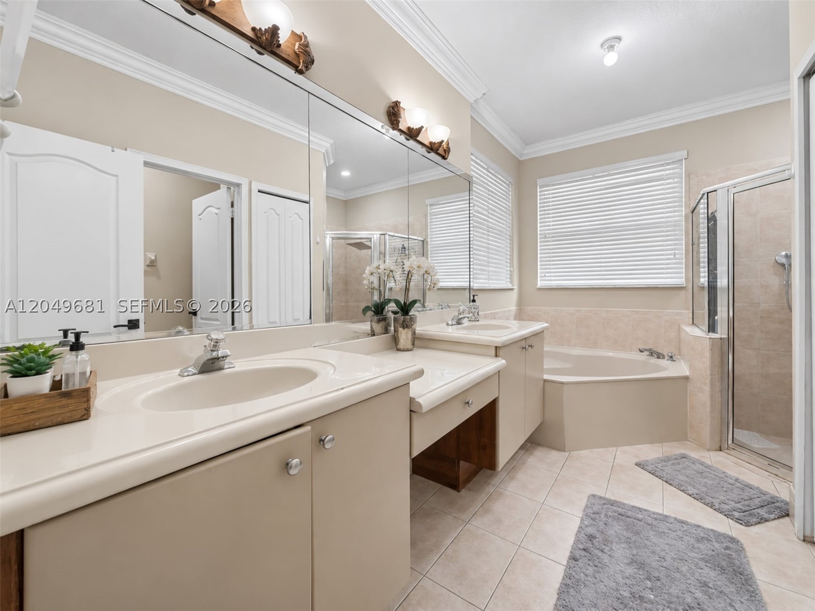 CRESTVIEW LAKES 1ST ADDN - Residential