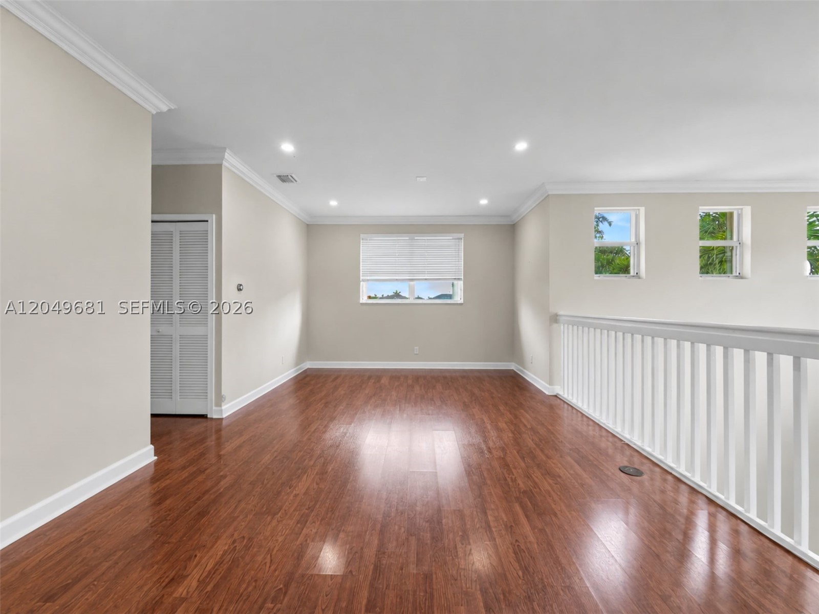 CRESTVIEW LAKES 1ST ADDN - Residential