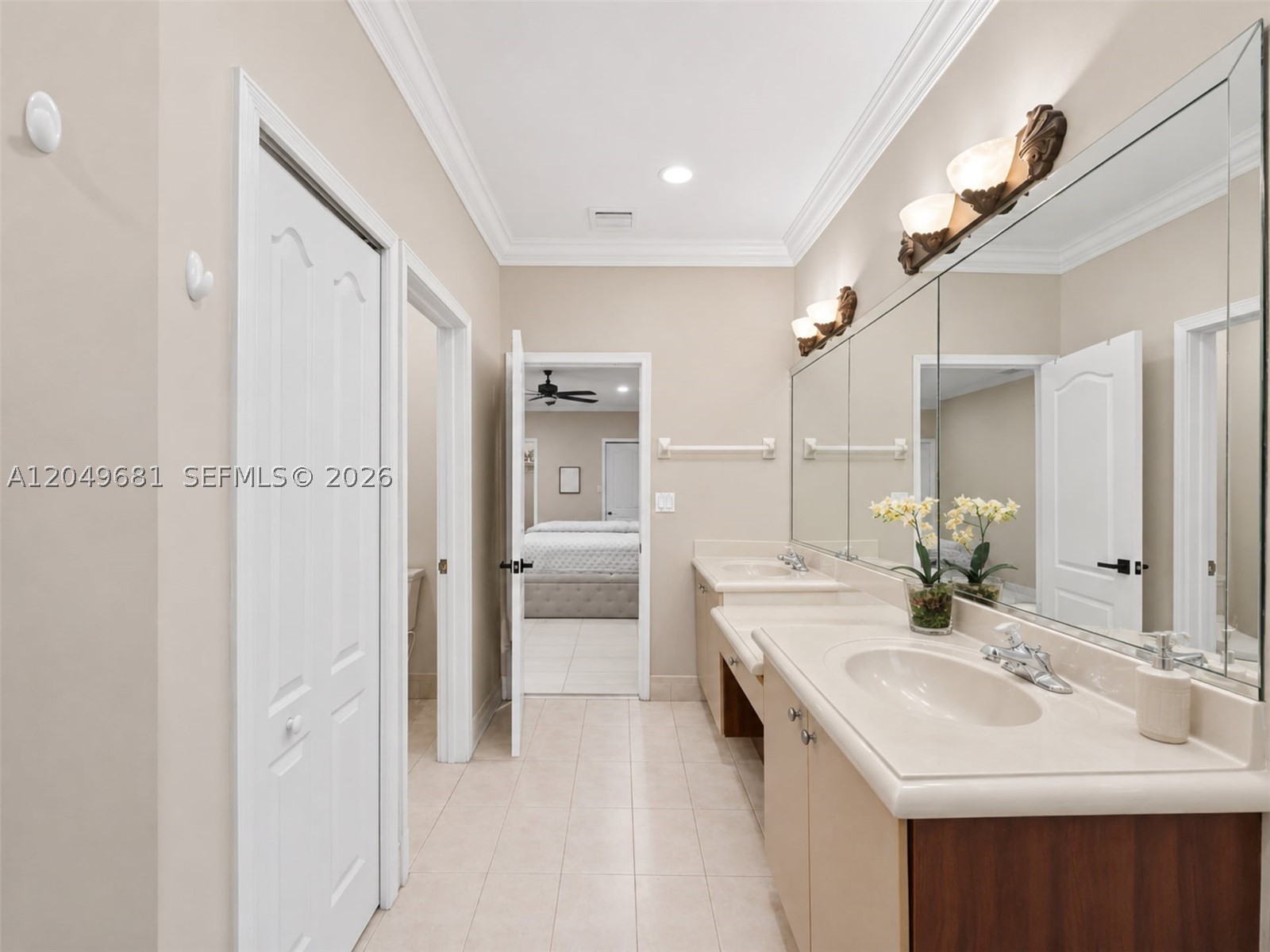 CRESTVIEW LAKES 1ST ADDN - Residential