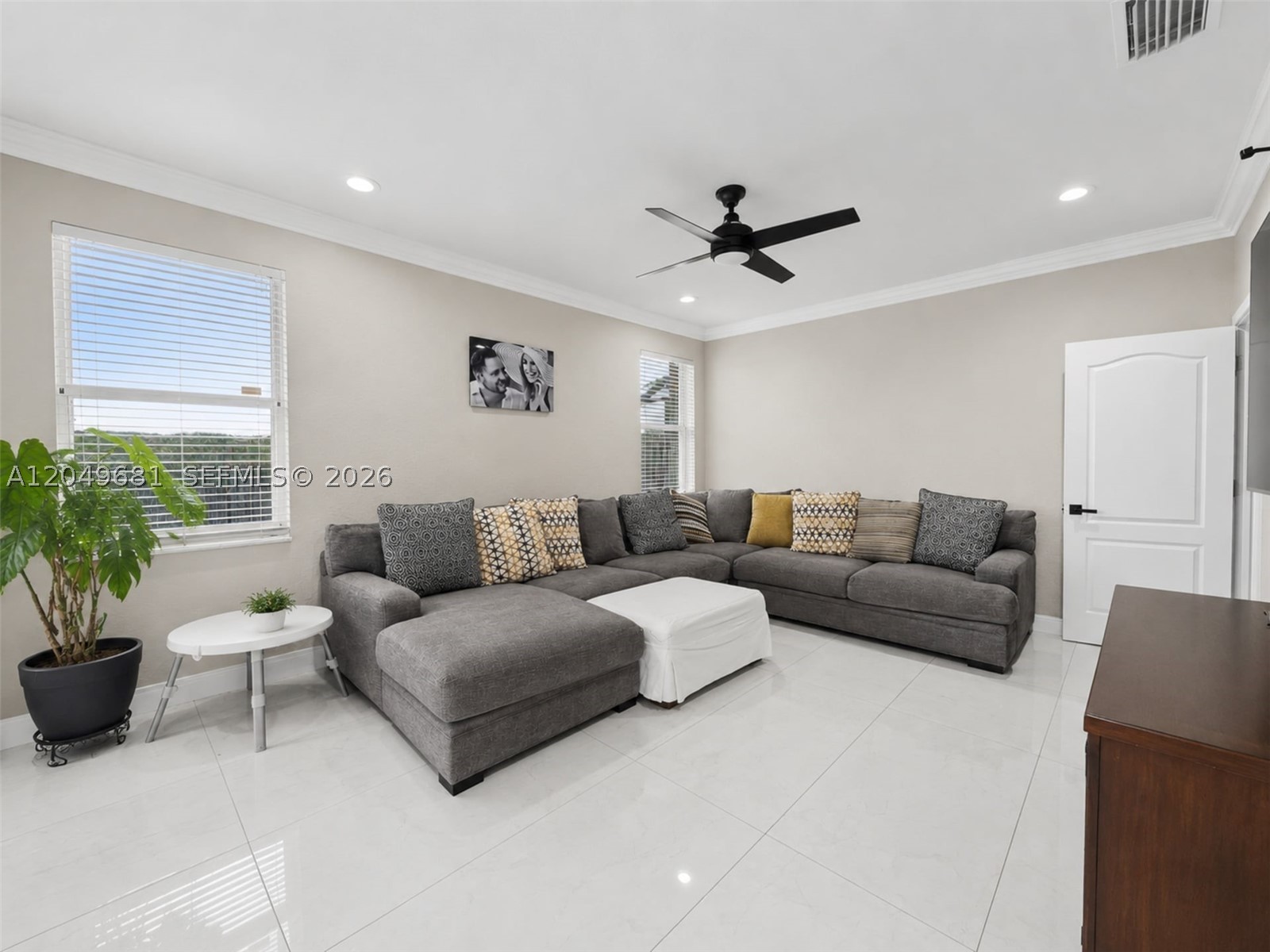 CRESTVIEW LAKES 1ST ADDN - Residential