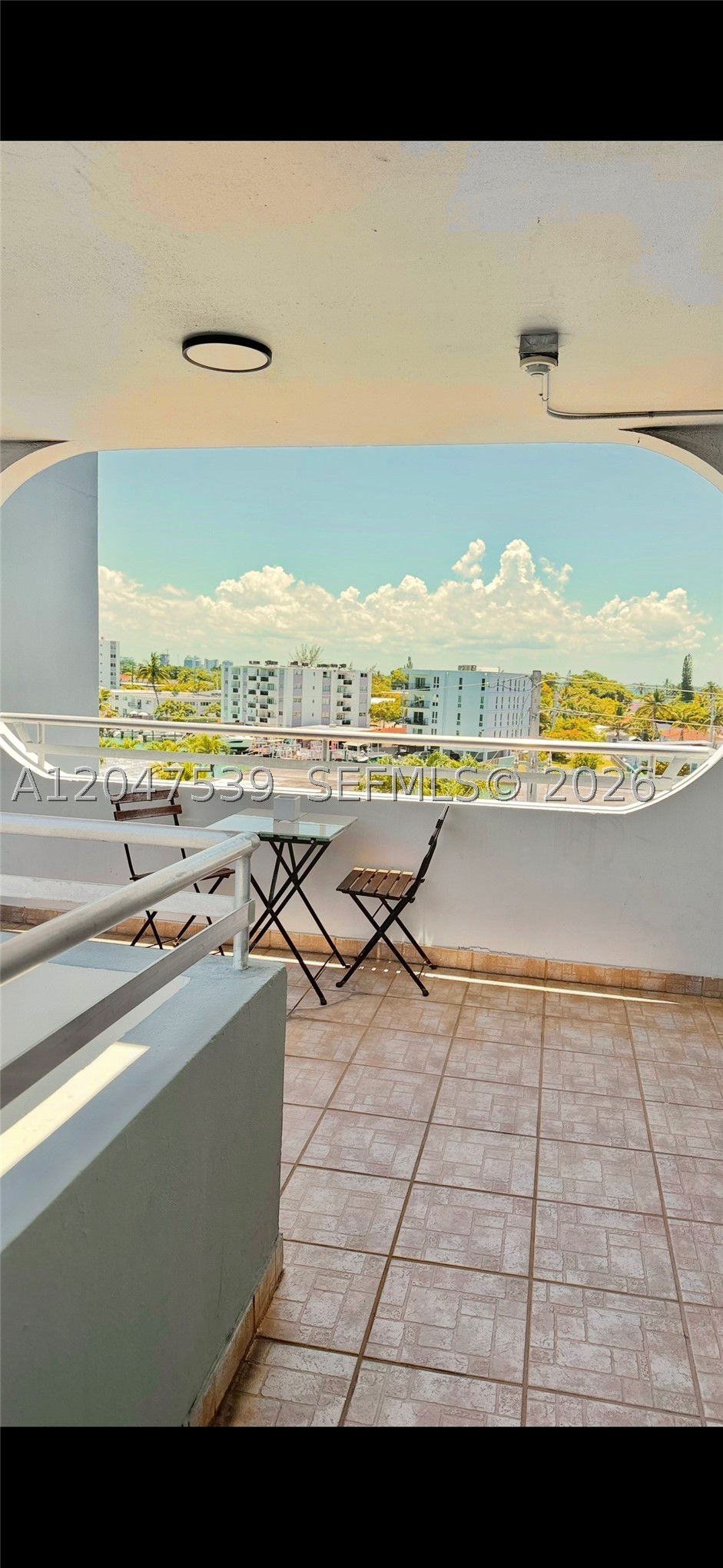 BYRON BAY CONDO - Residential Lease