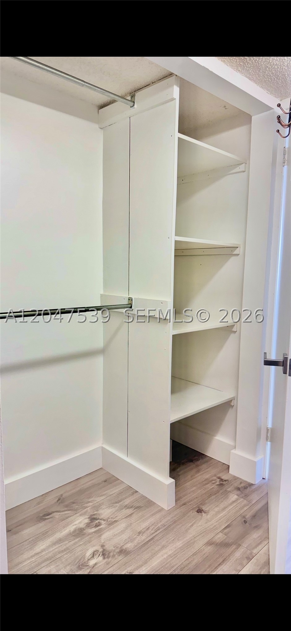 BYRON BAY CONDO - Residential Lease