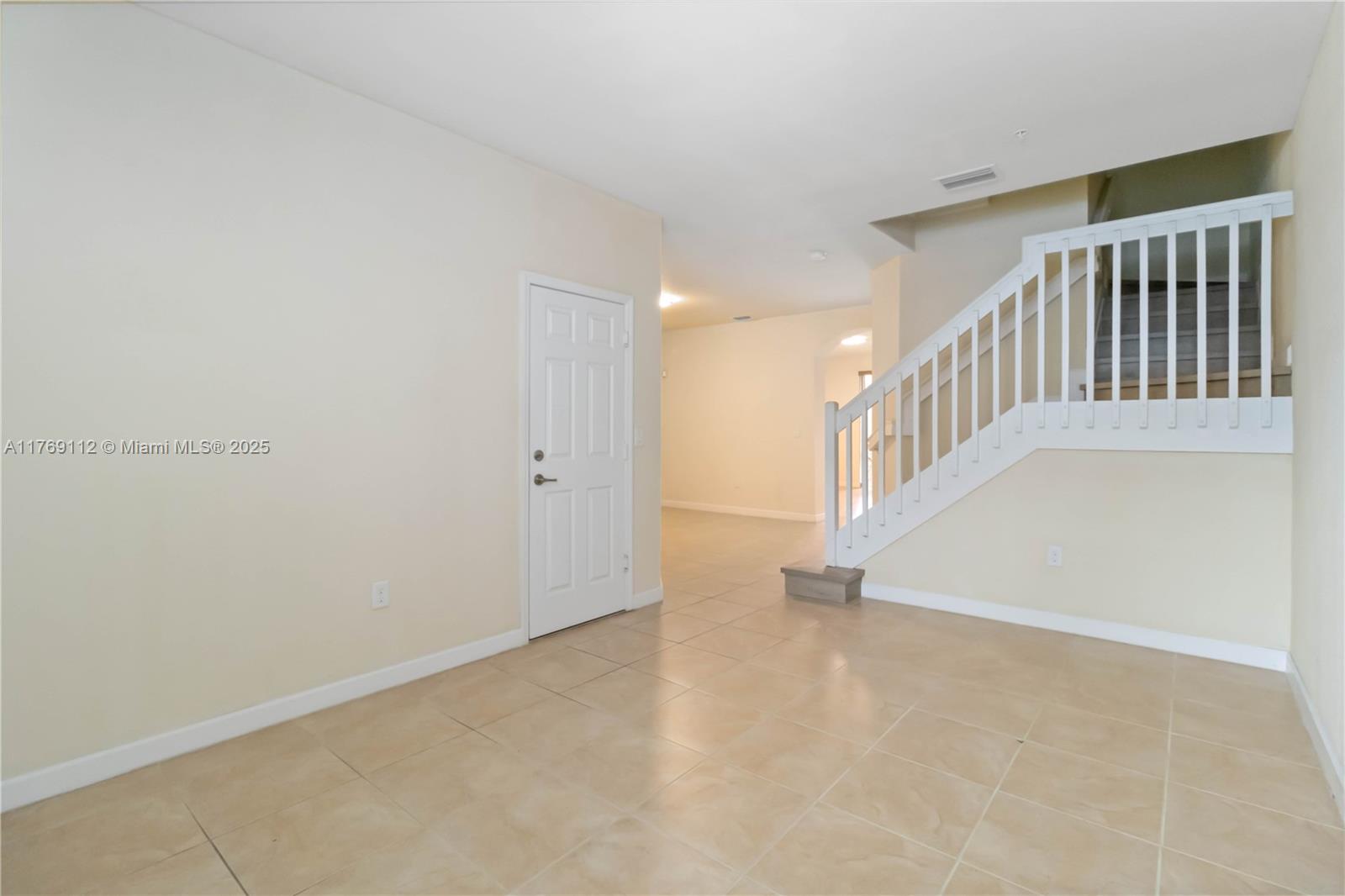 EMERALD CREEK TOWNHOMES - Residential Lease