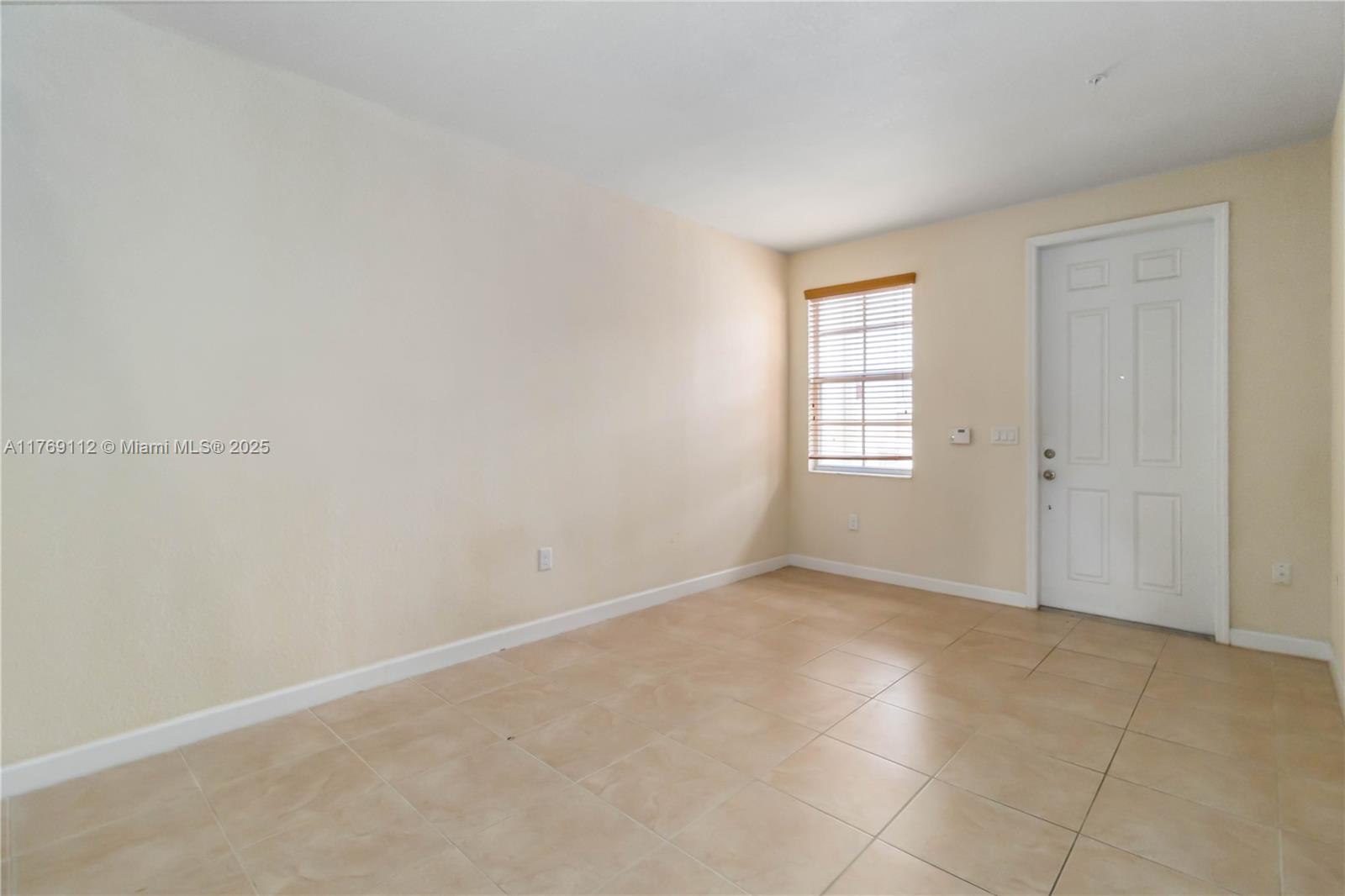 EMERALD CREEK TOWNHOMES - Residential Lease
