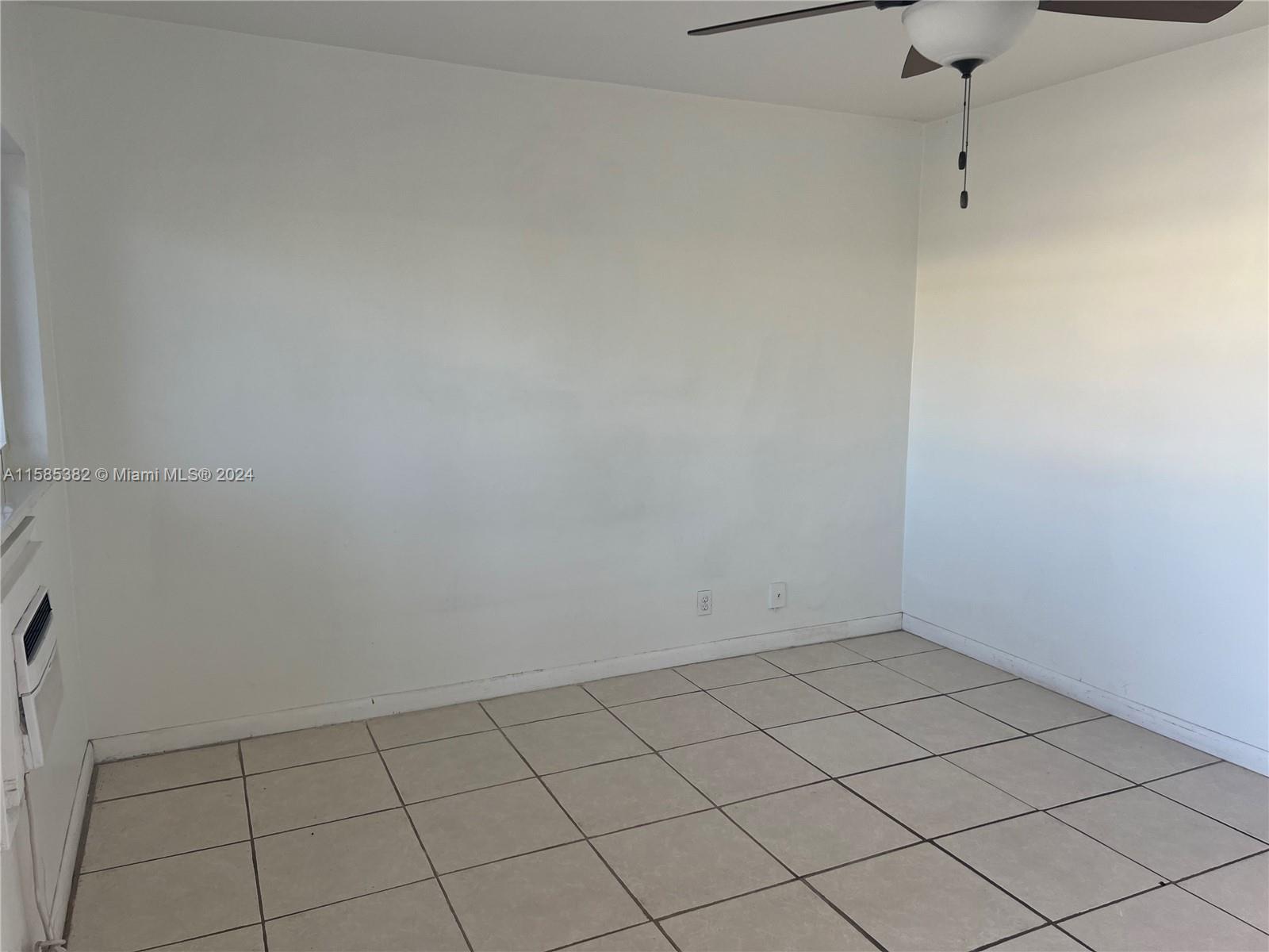 ENVOY APARTMENTS CONDOMIN - Residential Lease