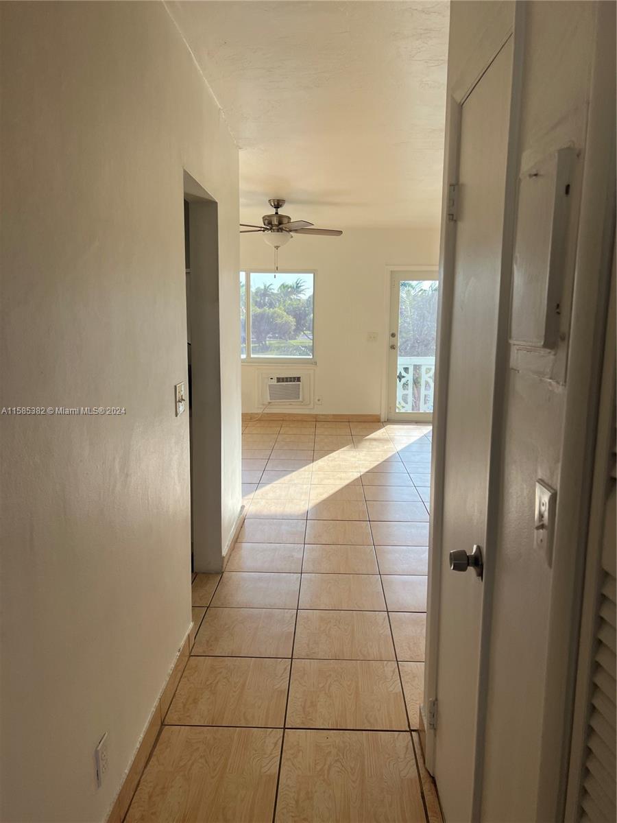 ENVOY APARTMENTS CONDOMIN - Residential Lease