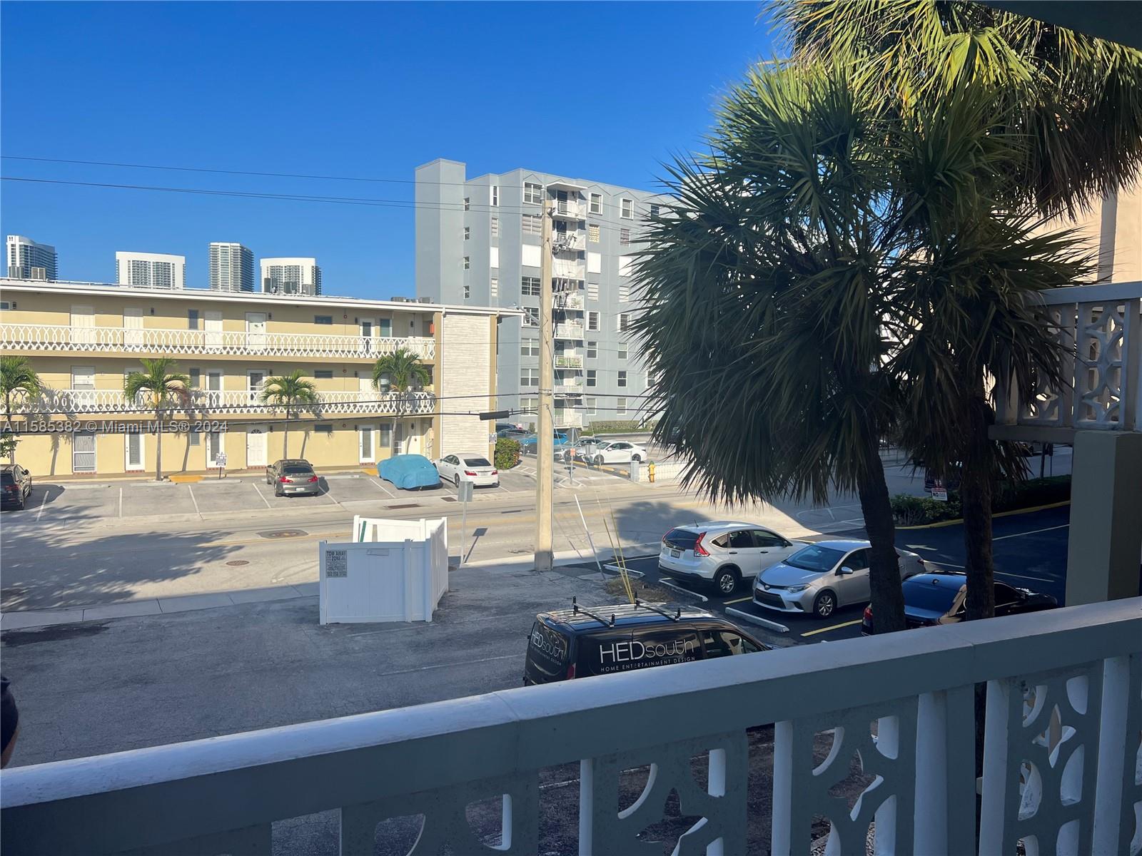 ENVOY APARTMENTS CONDOMIN - Residential Lease