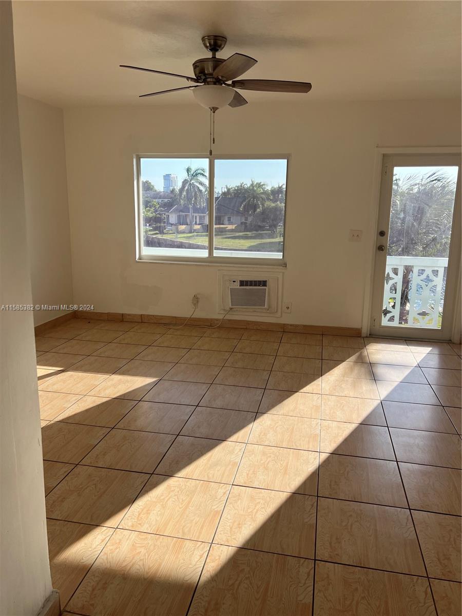 ENVOY APARTMENTS CONDOMIN - Residential Lease