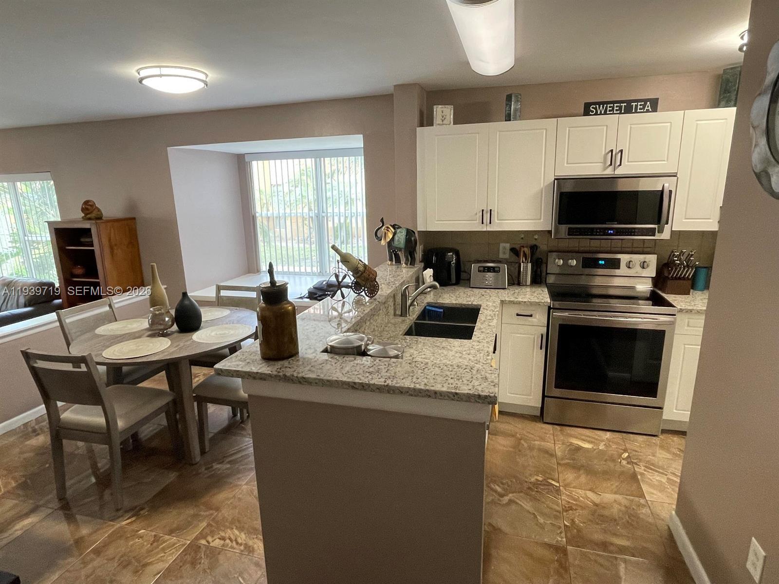 PALM LAKE CONDO - Residential