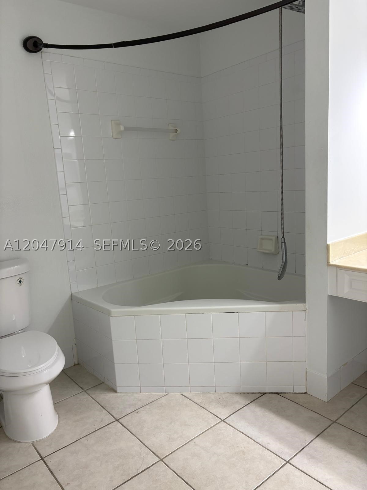 ARISSA PLACE CONDO - Residential Lease