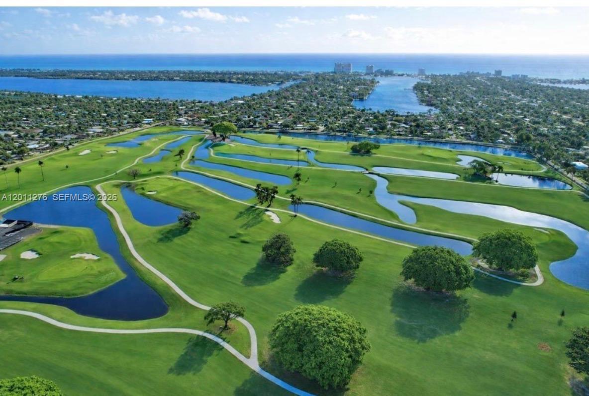 HOLLYWOOD LAKES SECTION - Residential