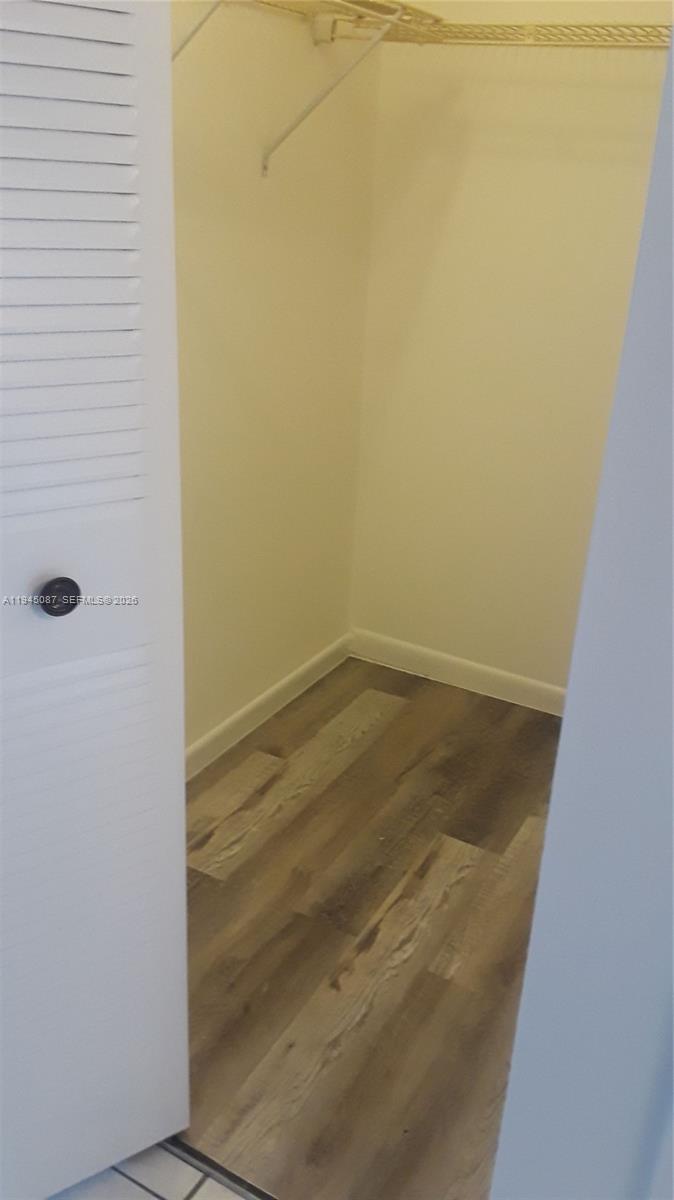 HERITAGE CIRCLE CONDO - Residential