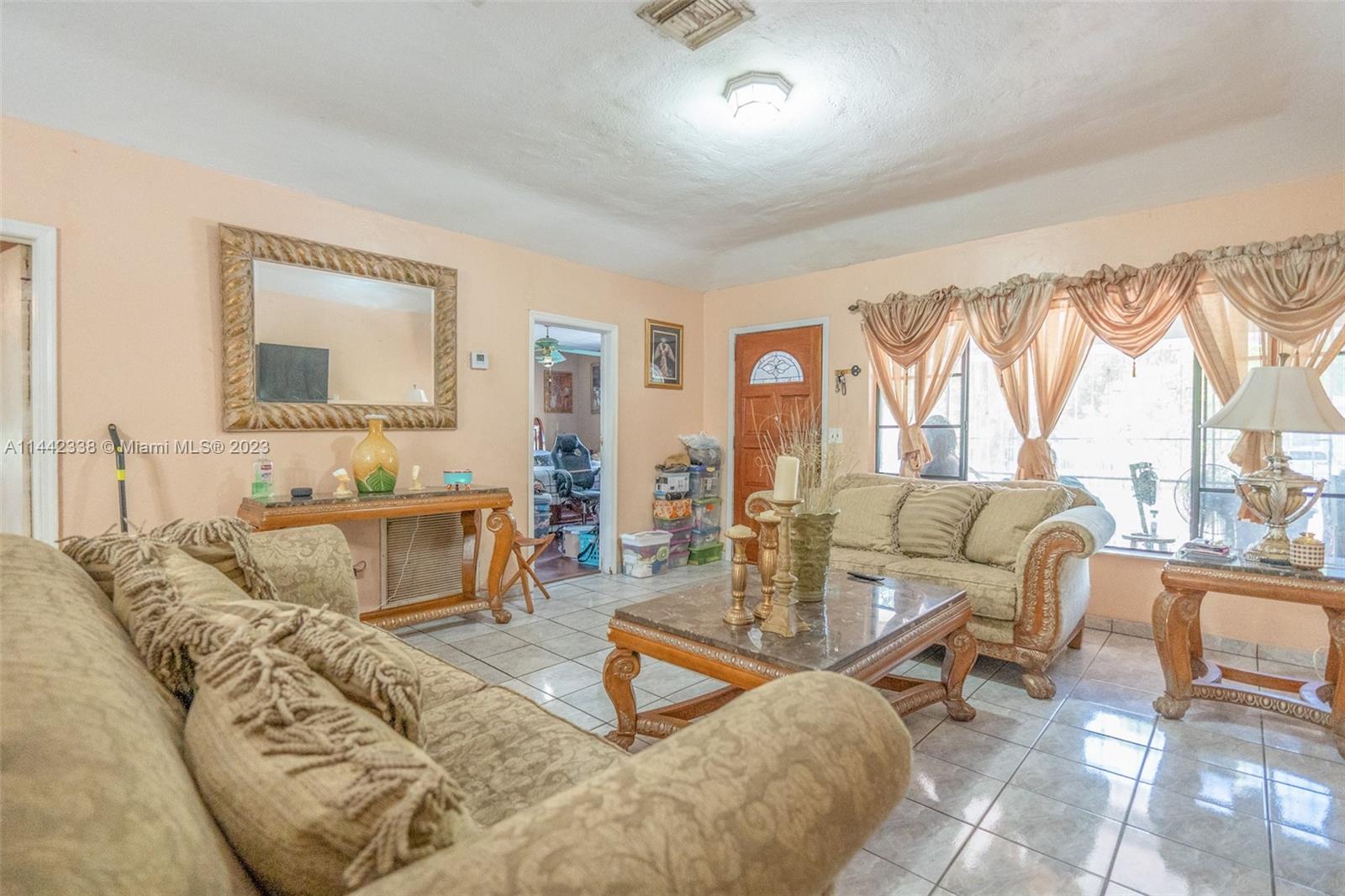 BRENTWOOD REV PL - Residential