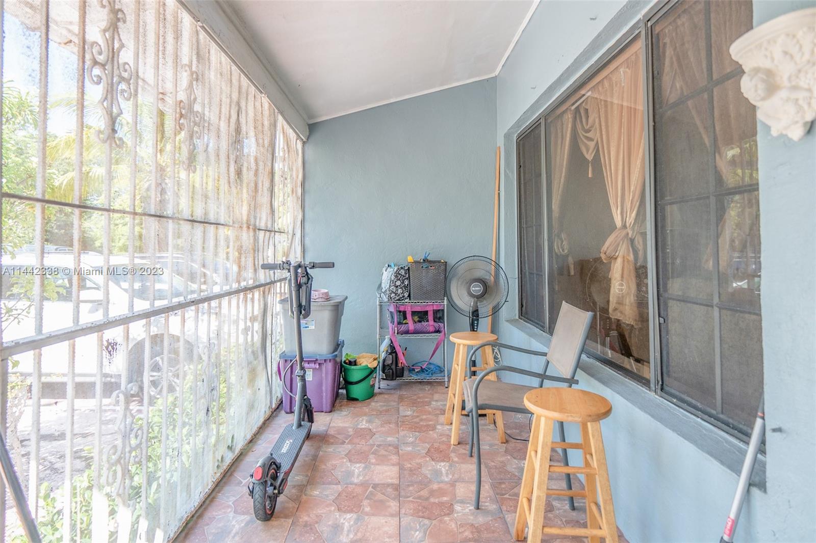 BRENTWOOD REV PL - Residential