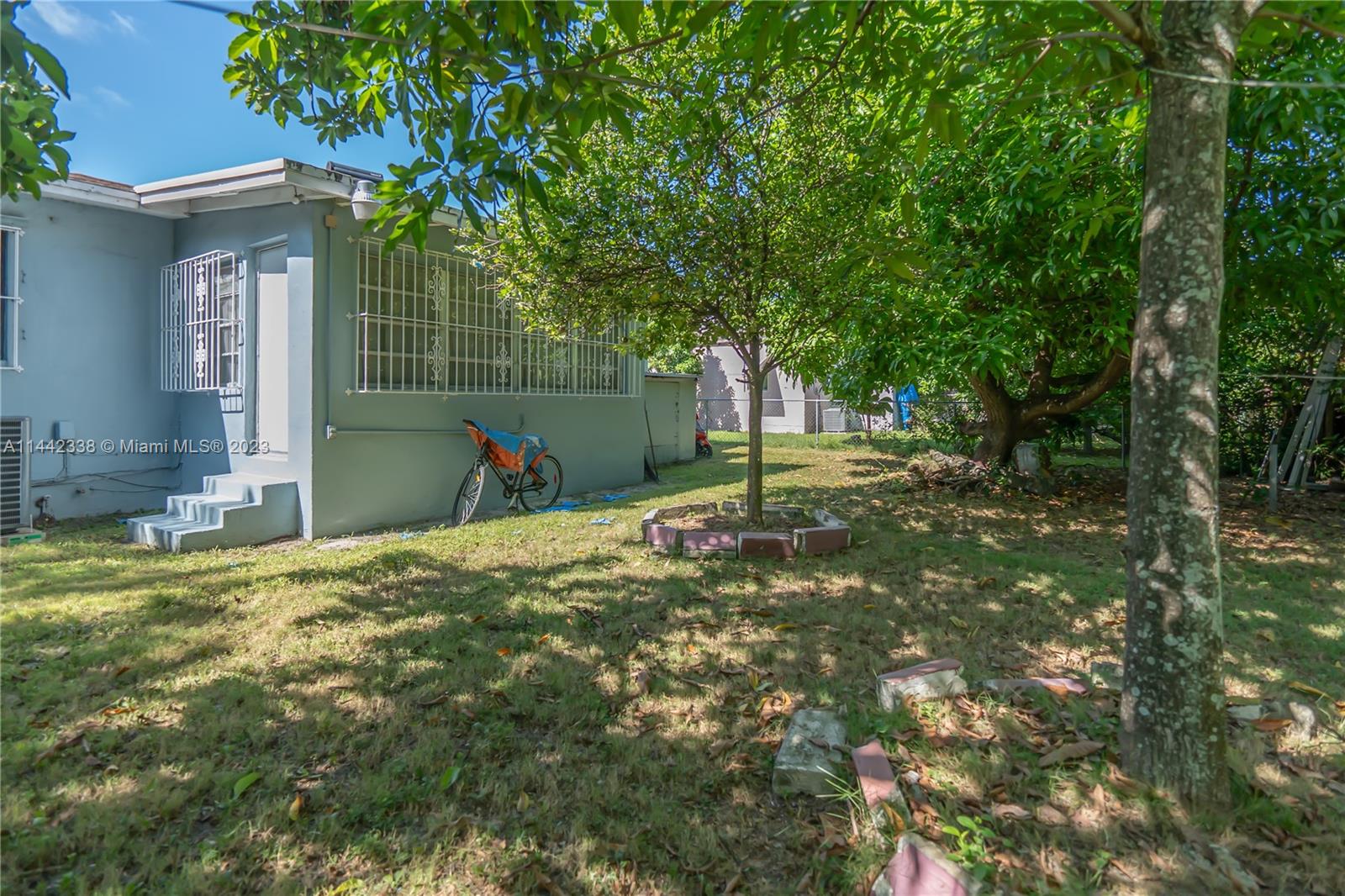 BRENTWOOD REV PL - Residential