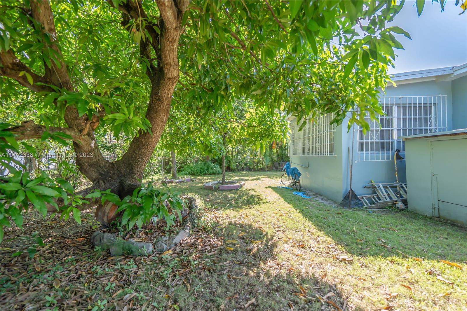 BRENTWOOD REV PL - Residential