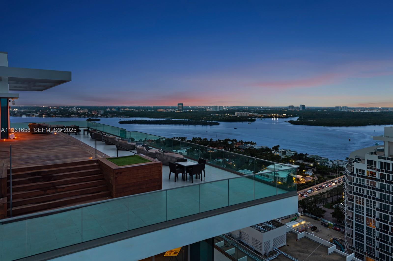 OCEANA BAL HARBOUR CONDO - Residential