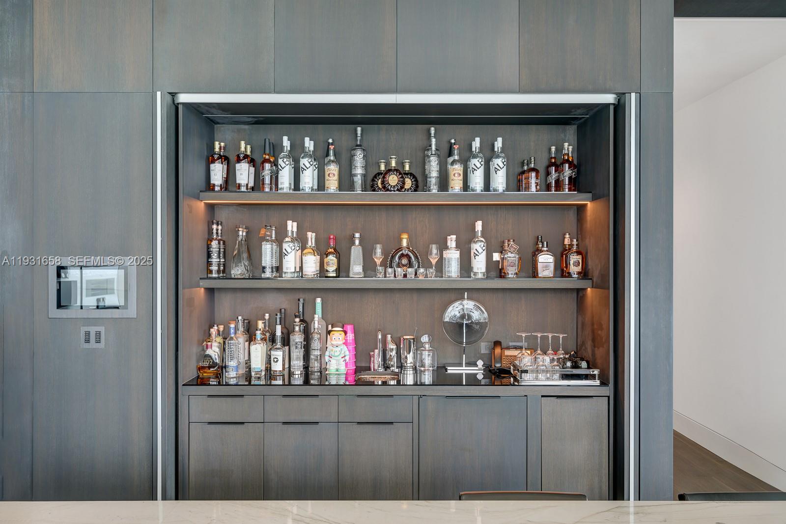 OCEANA BAL HARBOUR CONDO - Residential