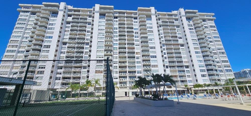 DEL PRADO CONDO - Residential Lease