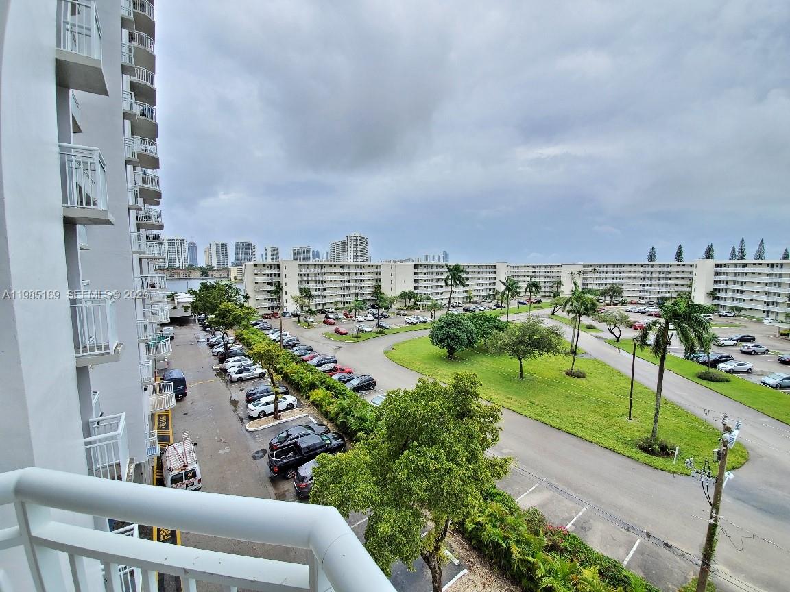 DEL PRADO CONDO - Residential Lease