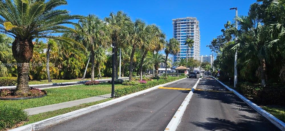 DEL PRADO CONDO - Residential Lease