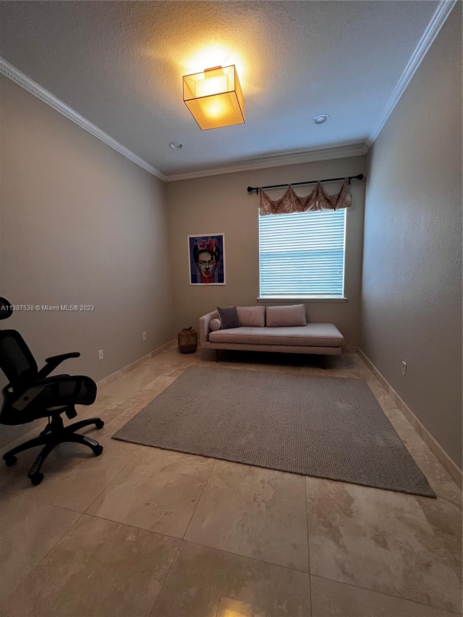 THREE ISLANDS 3RD SEC - Residential Lease