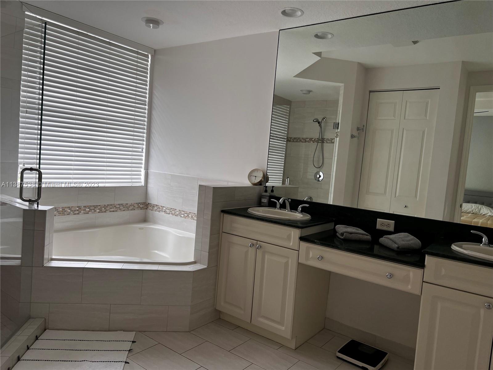 THREE ISLANDS 3RD SEC - Residential Lease