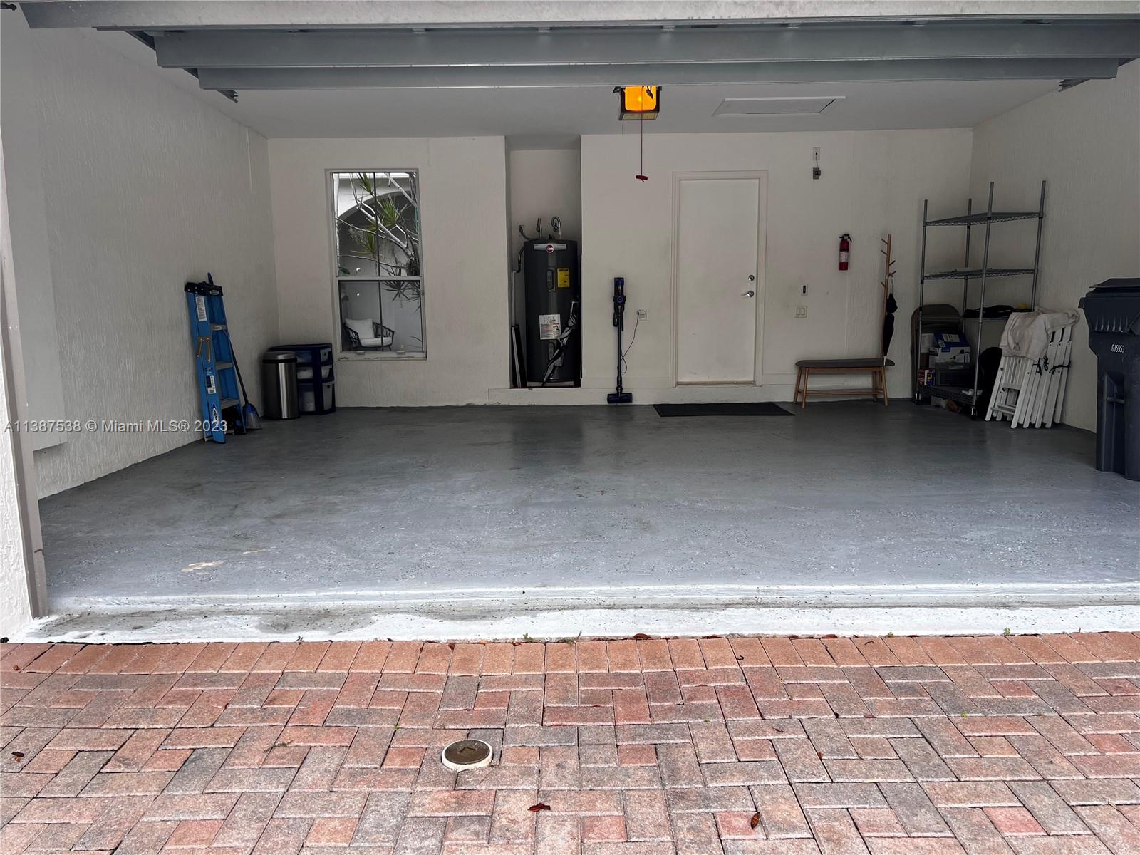THREE ISLANDS 3RD SEC - Residential Lease