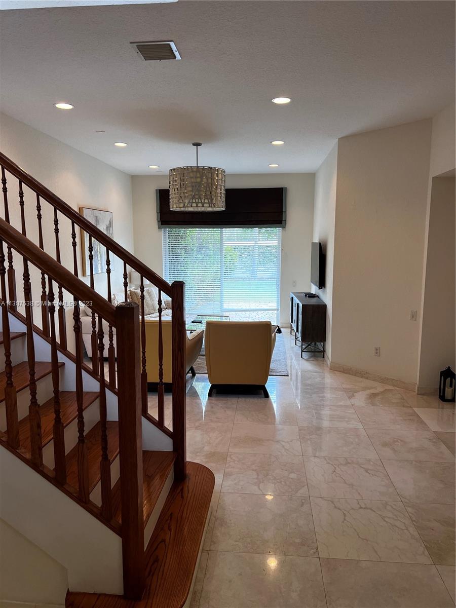 THREE ISLANDS 3RD SEC - Residential Lease