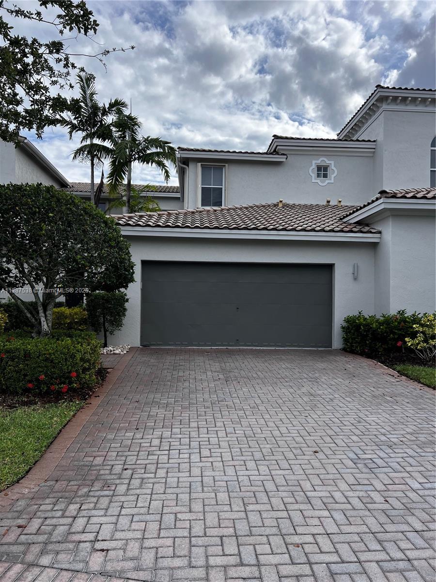 THREE ISLANDS 3RD SEC - Residential Lease