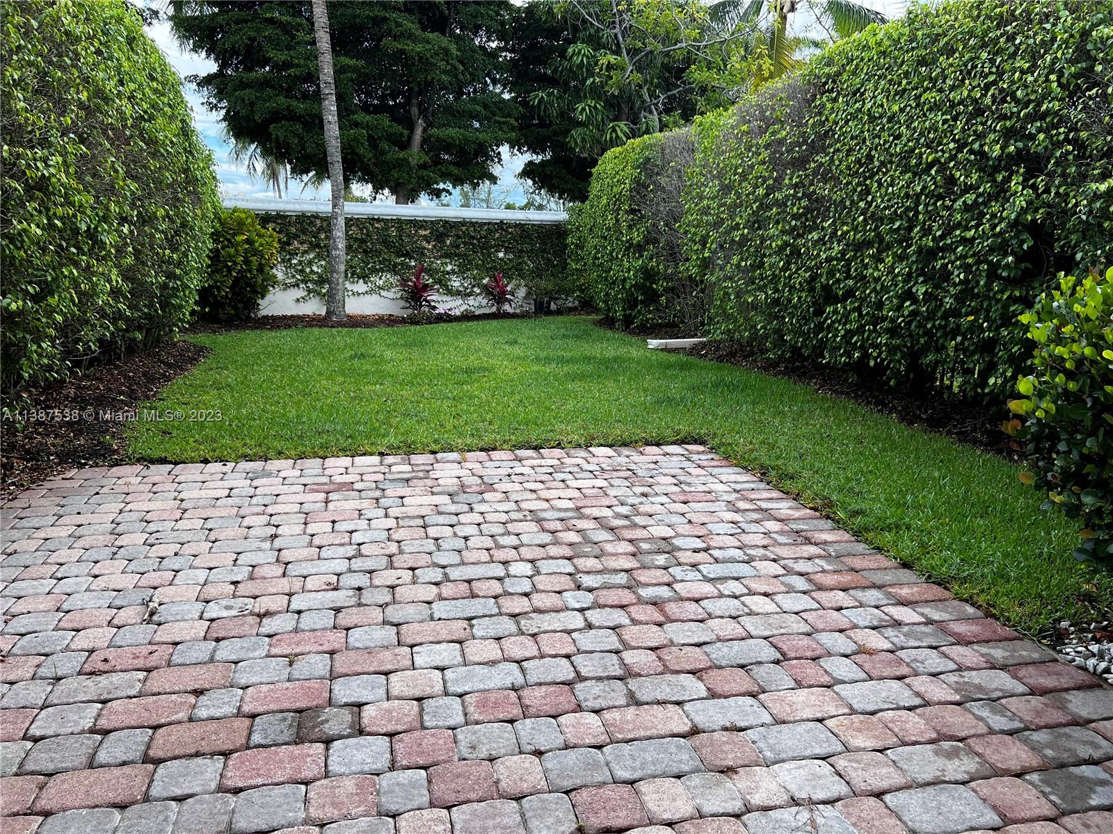 THREE ISLANDS 3RD SEC - Residential Lease