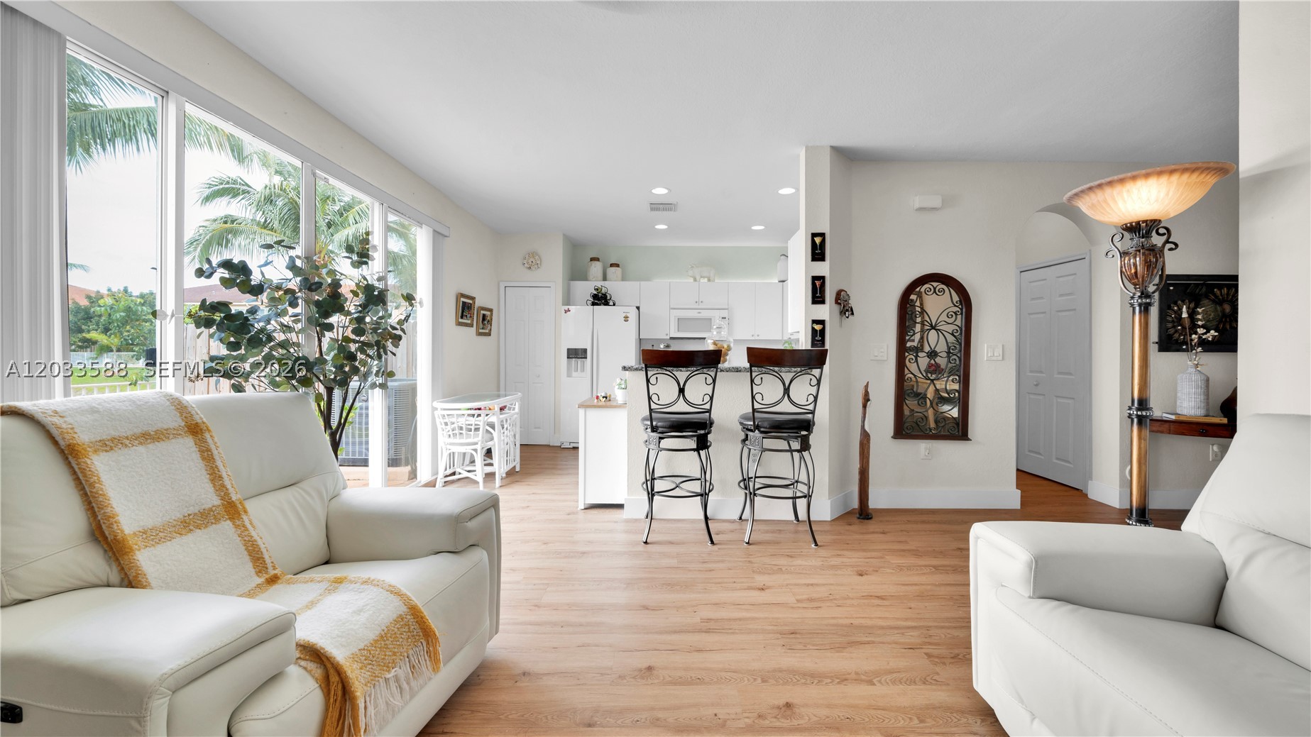 SUNSET LAKE TOWNHOMES - Residential