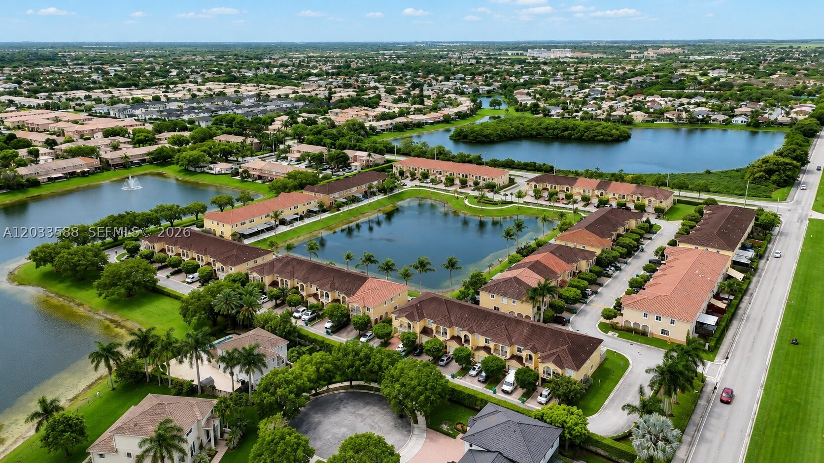 SUNSET LAKE TOWNHOMES - Residential