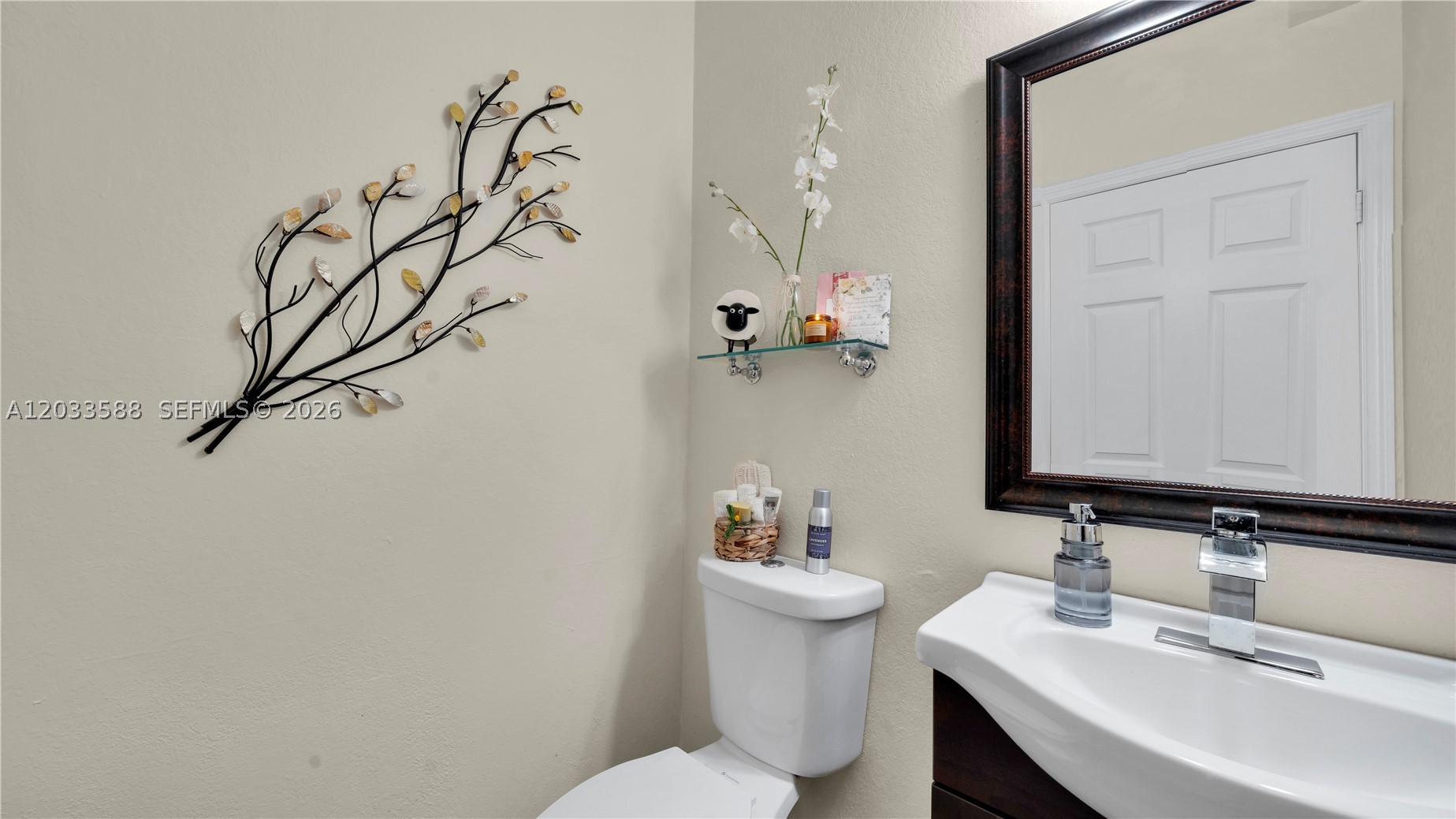 SUNSET LAKE TOWNHOMES - Residential